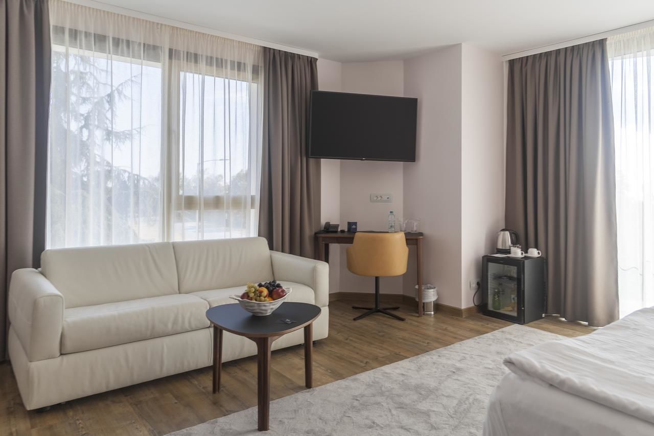Отель Amiral Hotel (former Best Western Park Hotel) Варна