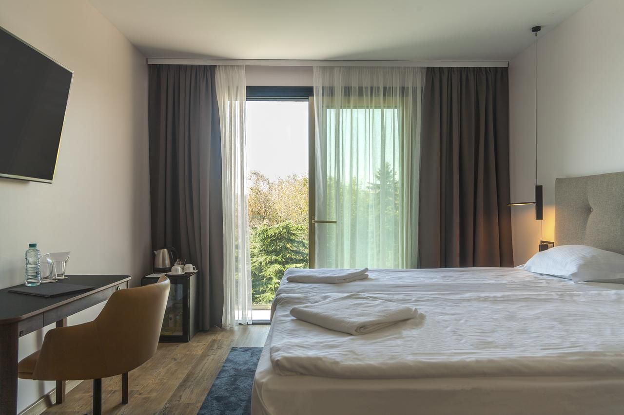 Отель Amiral Hotel (former Best Western Park Hotel) Варна