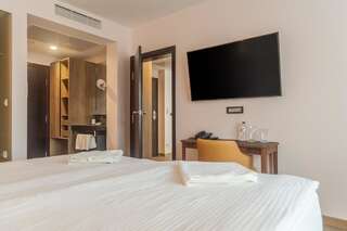 Отель Amiral Hotel (former Best Western Park Hotel) Варна Апартаменты Делюкс-9
