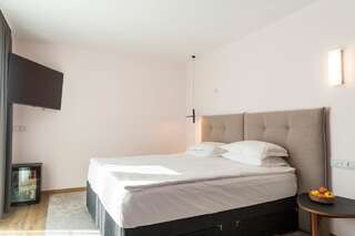 Отель Amiral Hotel (former Best Western Park Hotel) Варна Улучшенный двухместный номер с 1 кроватью или 2 отдельными кроватями-2